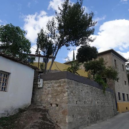 Villa The Old Olive Mill House à Aegae Extérieur photo