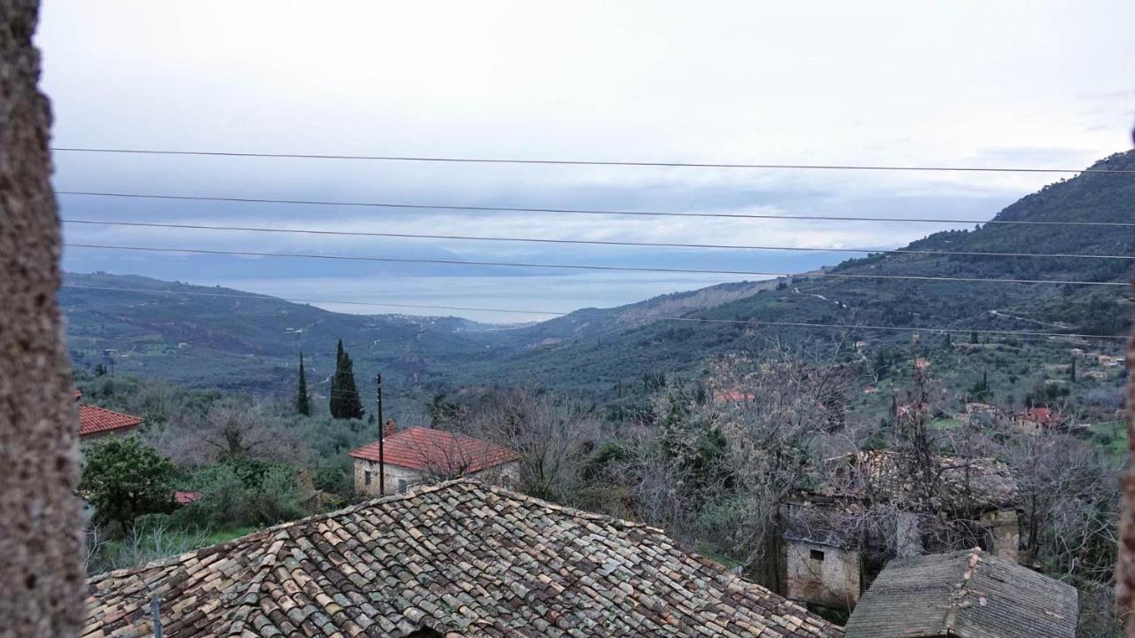 Villa The Old Olive Mill House à Aegae Extérieur photo