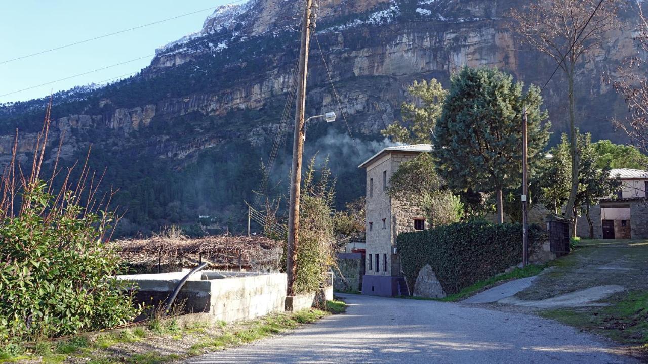 Villa The Old Olive Mill House à Aegae Extérieur photo