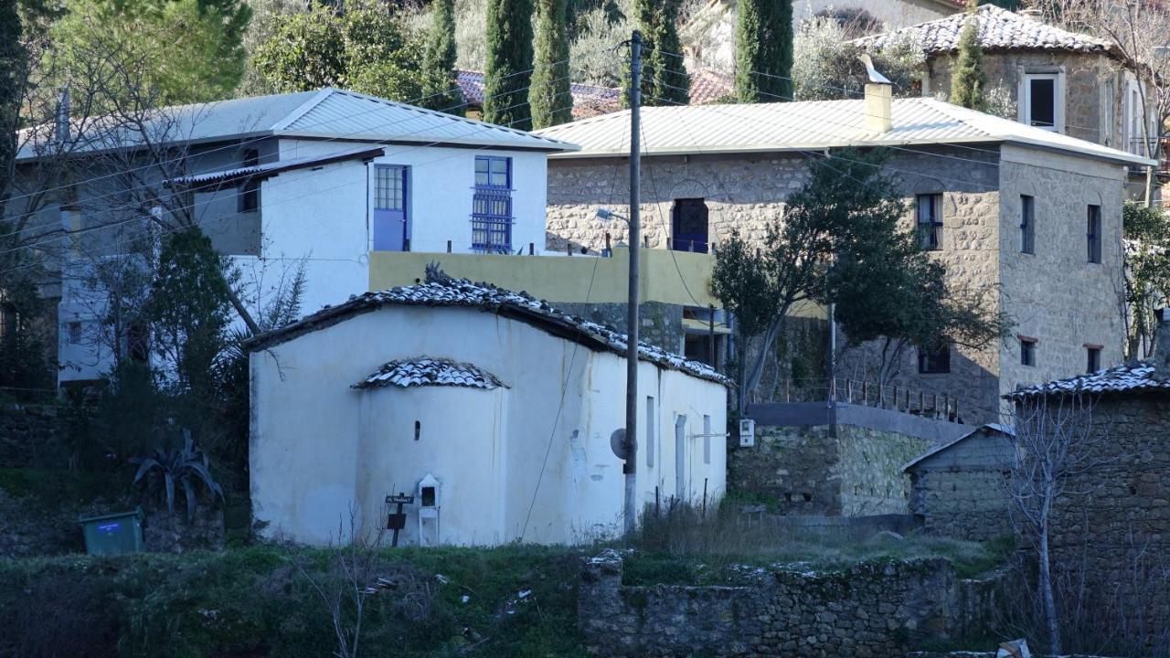Villa The Old Olive Mill House à Aegae Extérieur photo